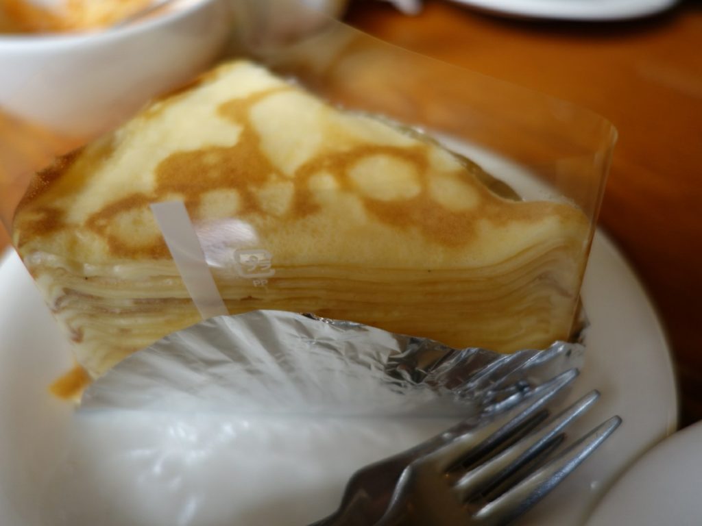 高岡市喫茶店トワイスクレープケーキ