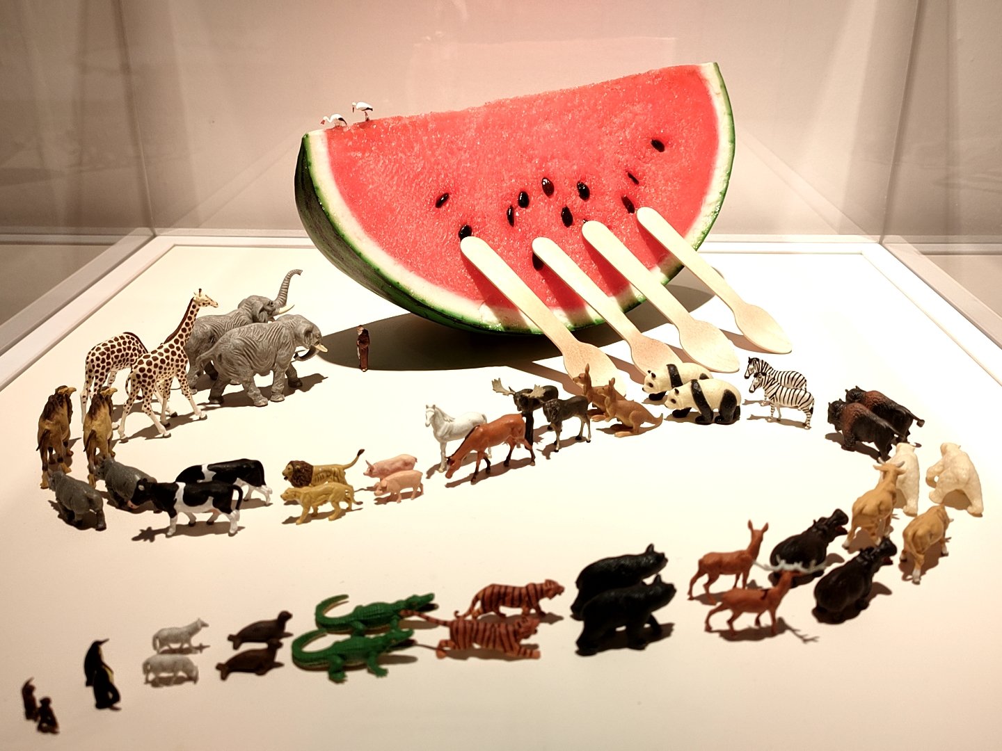 氷見市芸術文化館に田中達也さんのミニチュア作品を見に言ったら素敵すぎて興奮した話。